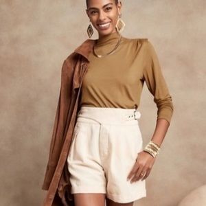 Banana Republic Camel gathered shoulder mock neck